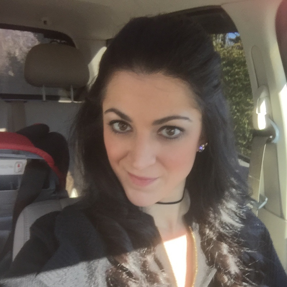 Meet your Posher, Nicole